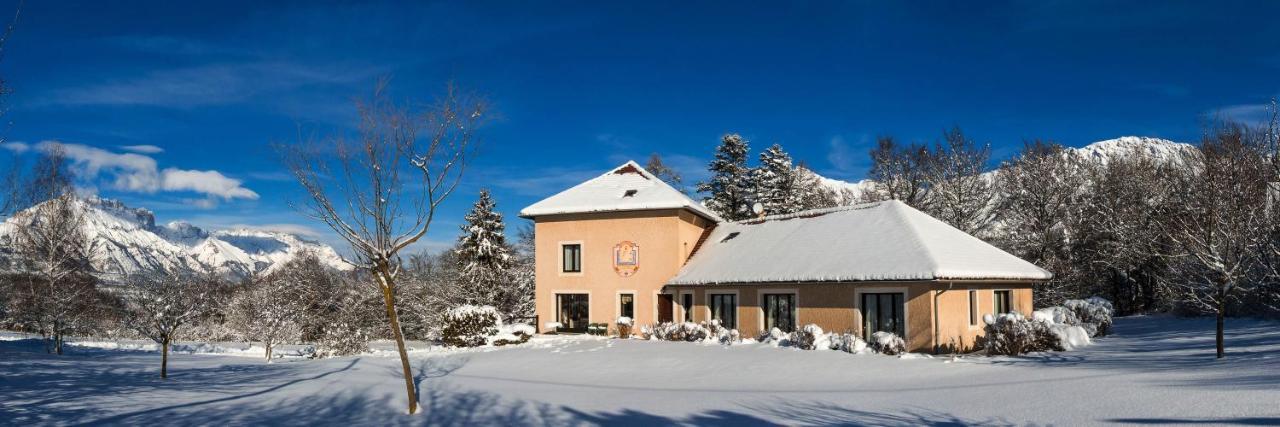 "La Combe Fleurie" Appartements & Chambres Saint-Bonnet-en-Champsaur Buitenkant foto