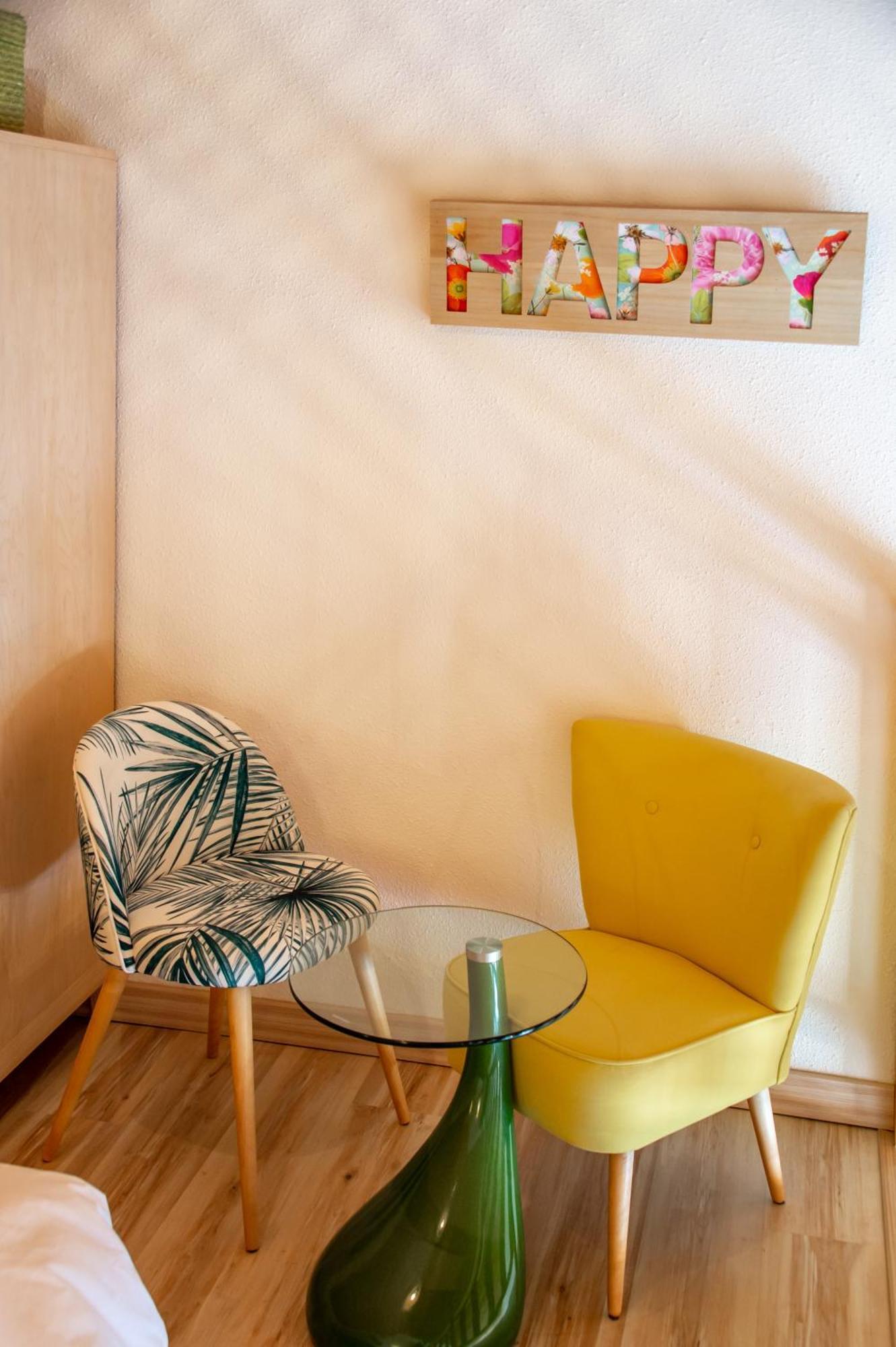 "La Combe Fleurie" Appartements & Chambres Saint-Bonnet-en-Champsaur Kamer foto
