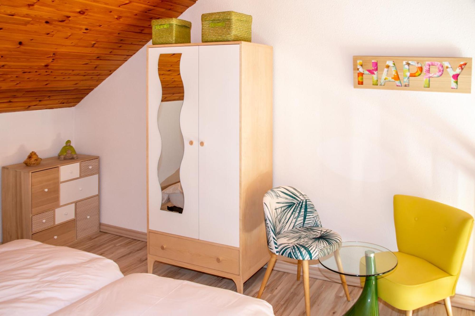 "La Combe Fleurie" Appartements & Chambres Saint-Bonnet-en-Champsaur Kamer foto