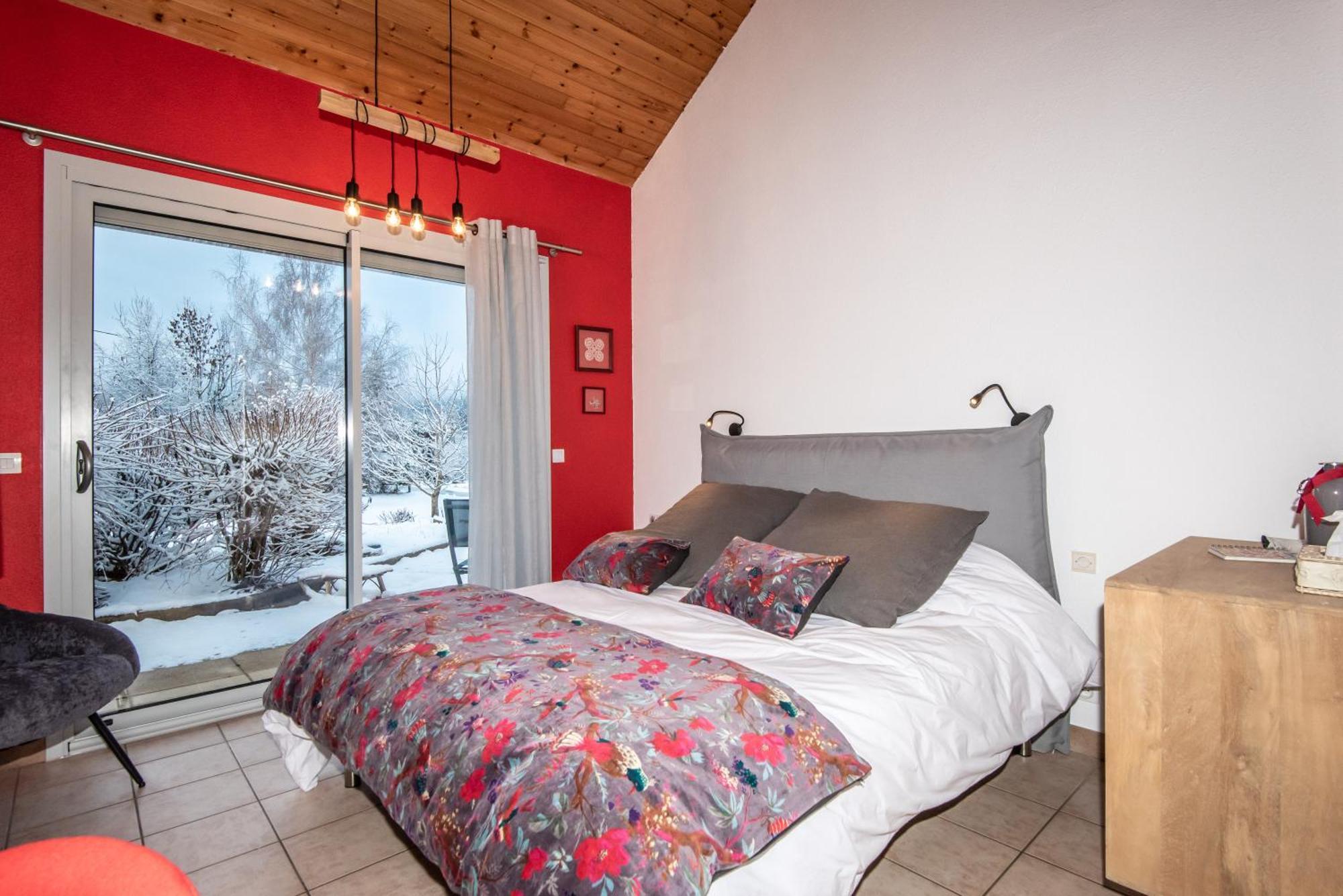 "La Combe Fleurie" Appartements & Chambres Saint-Bonnet-en-Champsaur Kamer foto