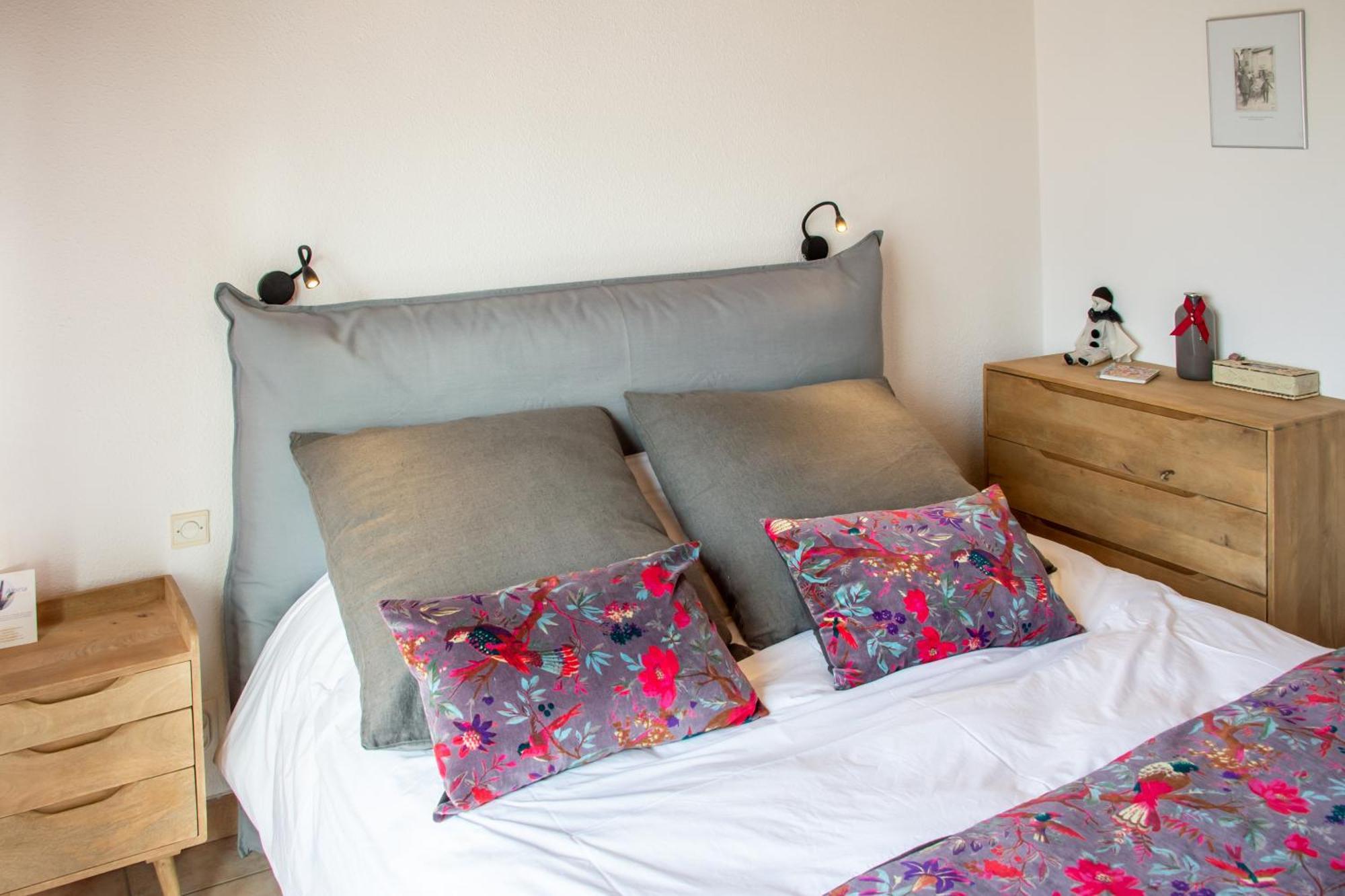 "La Combe Fleurie" Appartements & Chambres Saint-Bonnet-en-Champsaur Kamer foto