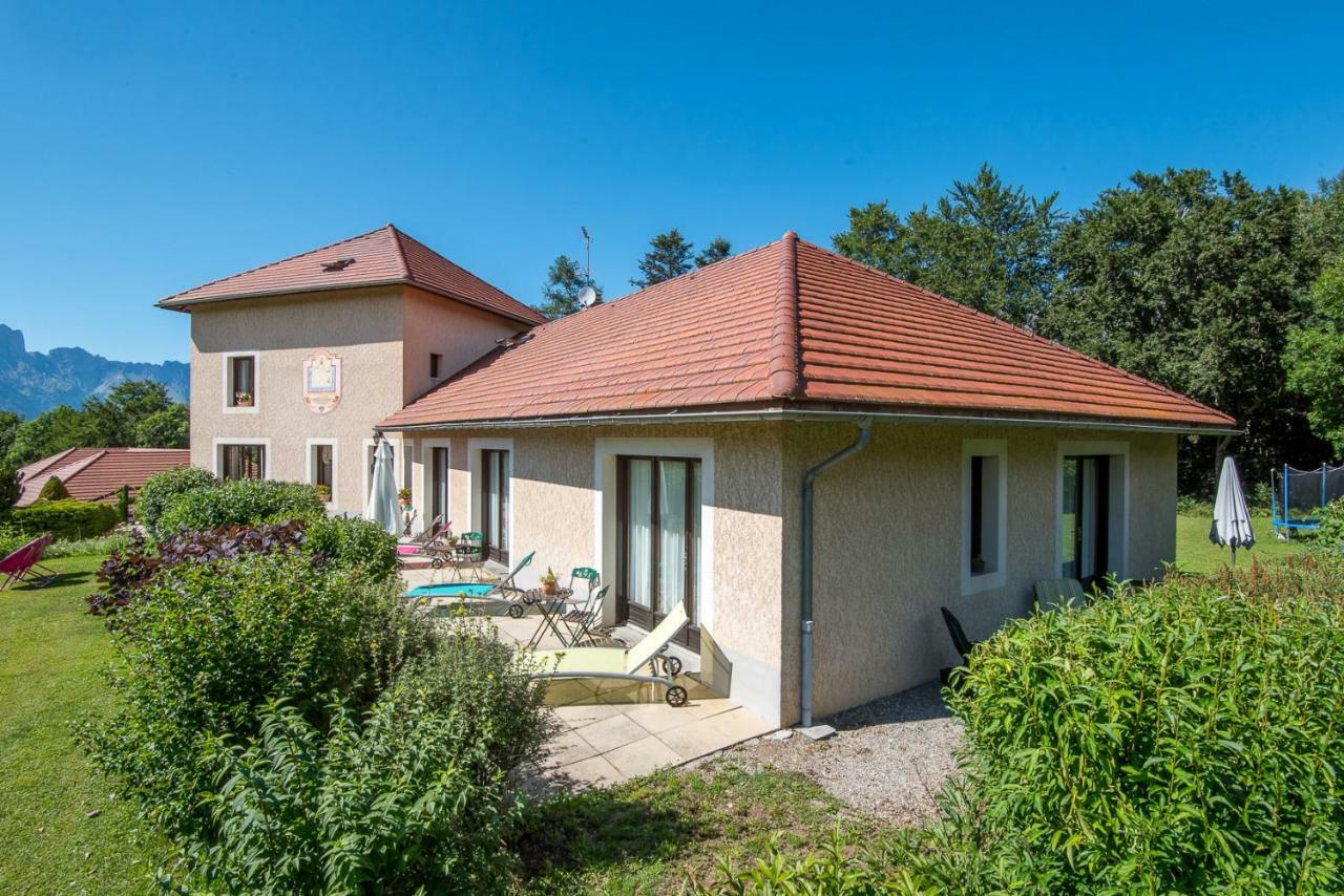 "La Combe Fleurie" Appartements & Chambres Saint-Bonnet-en-Champsaur Buitenkant foto